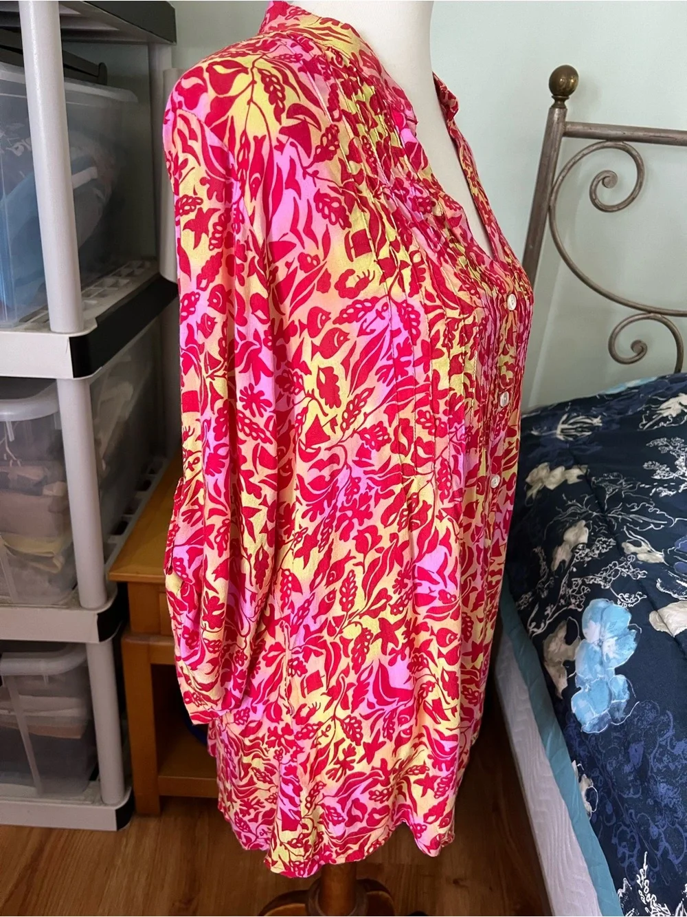 Blue Ginger Women’s Medium Vibrant Pink & Yellow Floral Button-Front Blouse